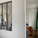 Luminous And Inspiring Arty Lägenhet *